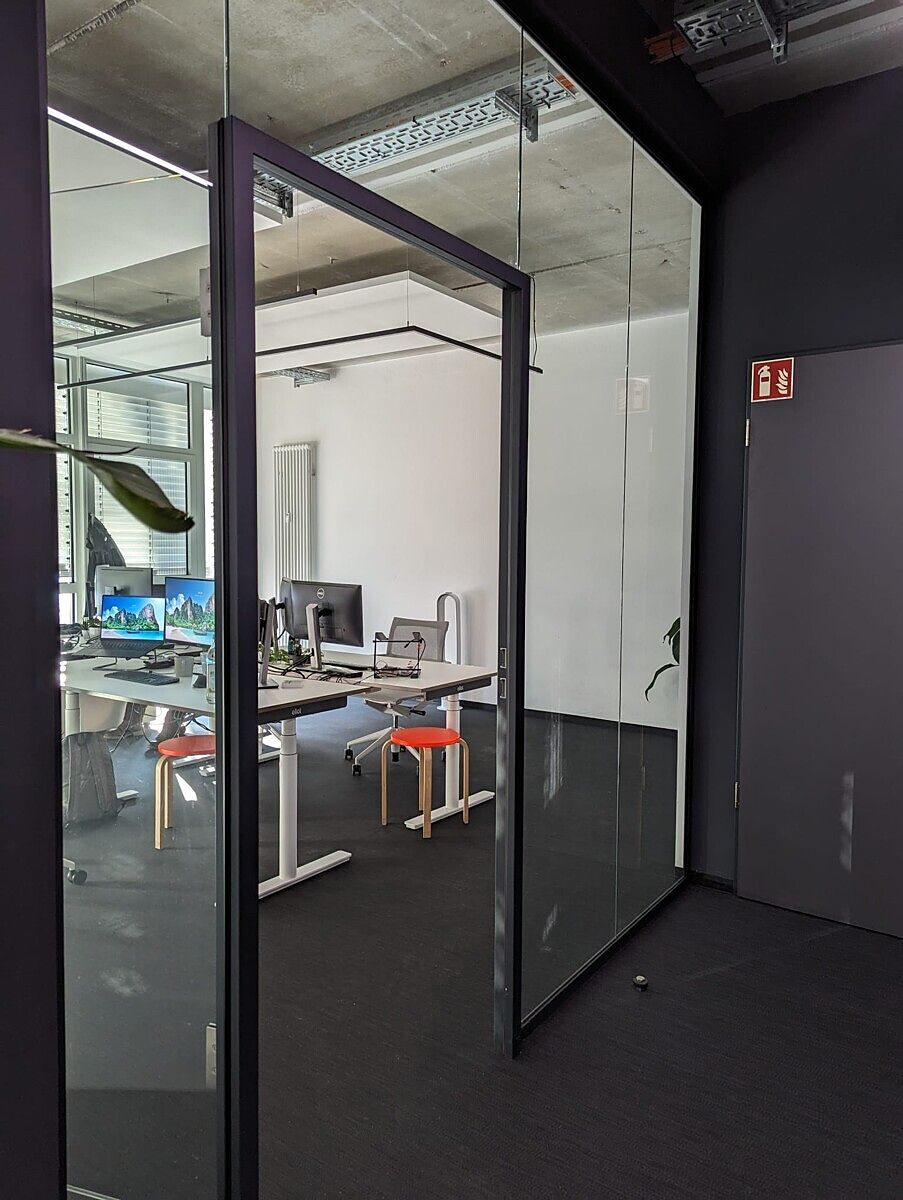 Büro Regensburg-West – Glas-Systemtrennwand