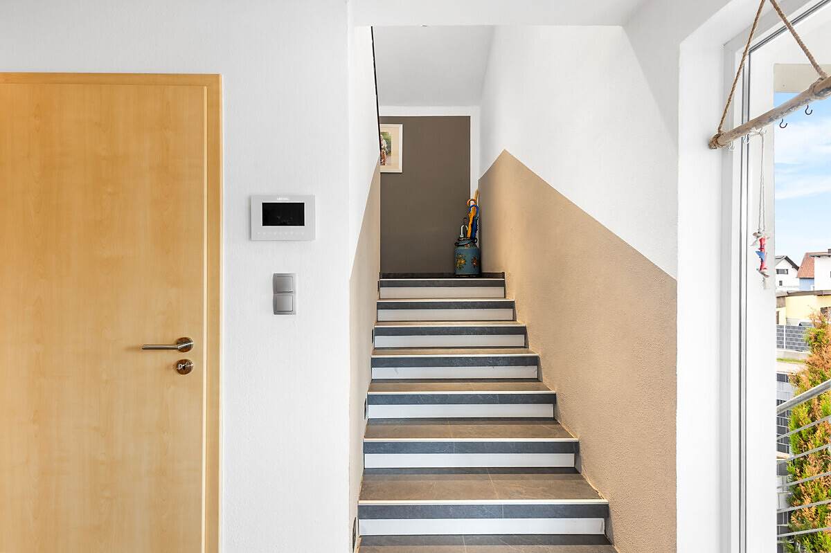 Zweifamilienhaus Teublitz-Katzdorf – Treppe gen DG (1)
